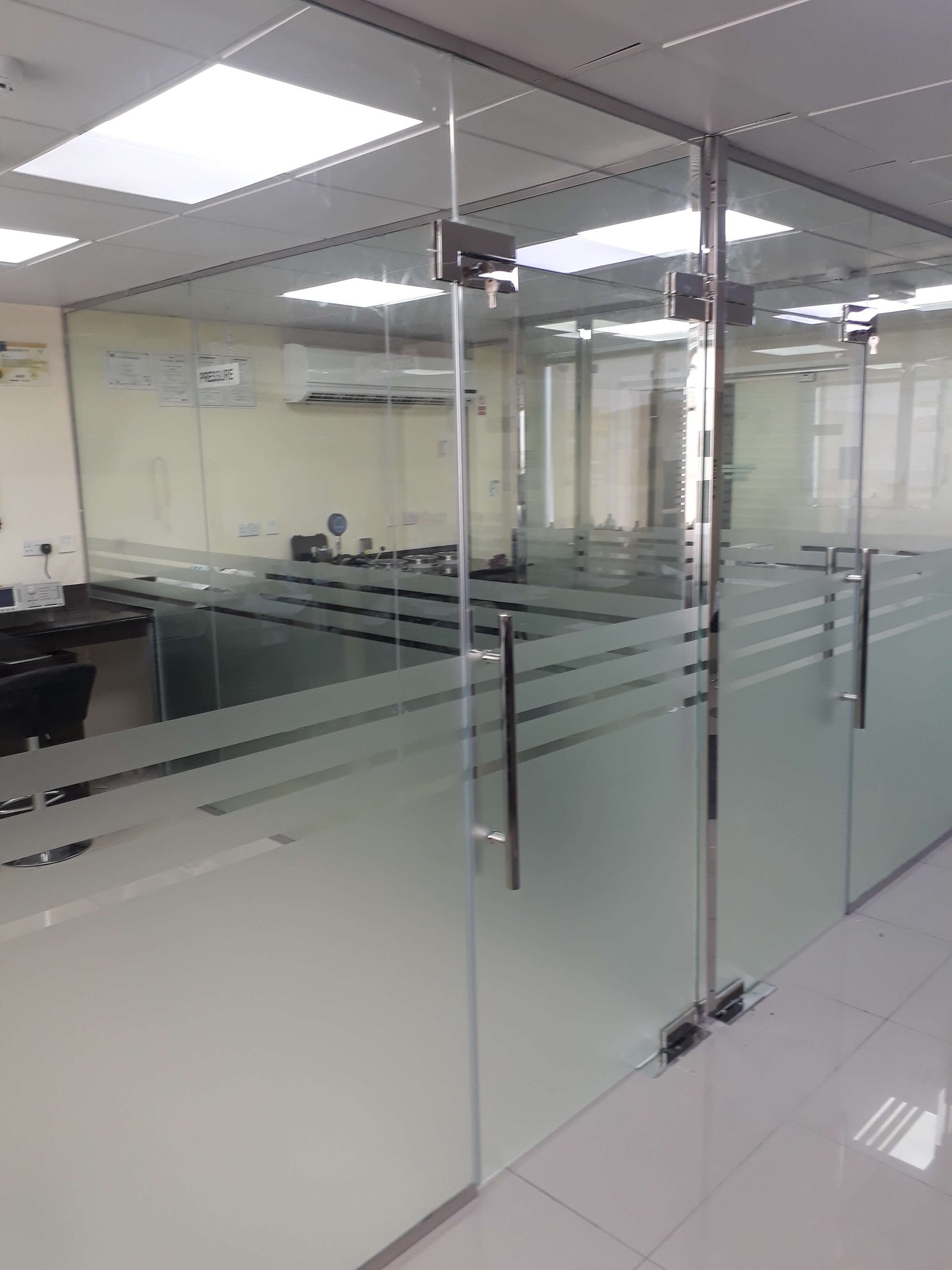 Office Glass Partitions project image 3