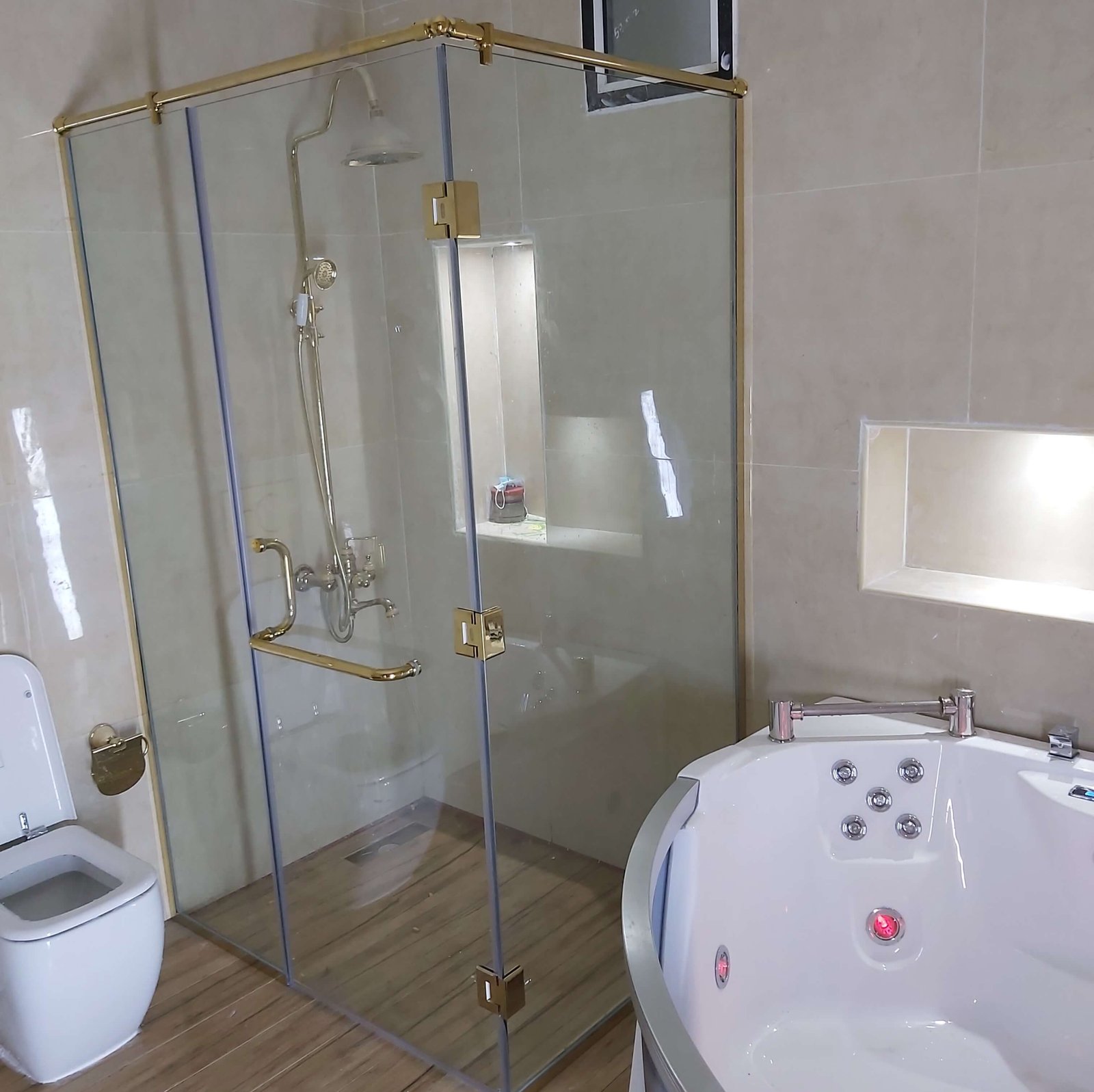 Shower Glass Enclosures project image 7