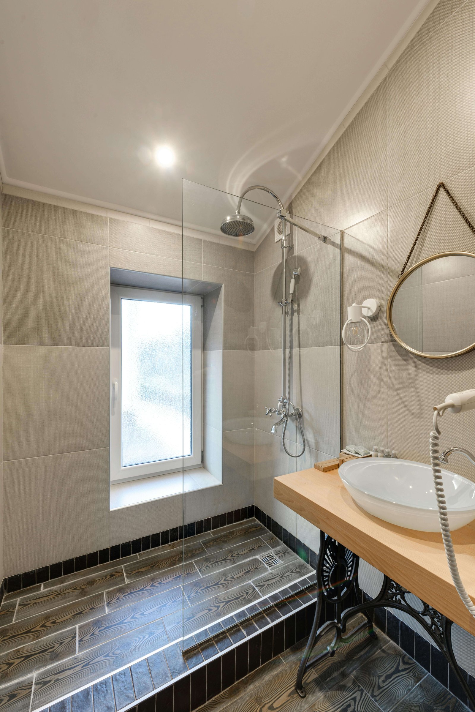 Shower Glass Enclosures project image 8